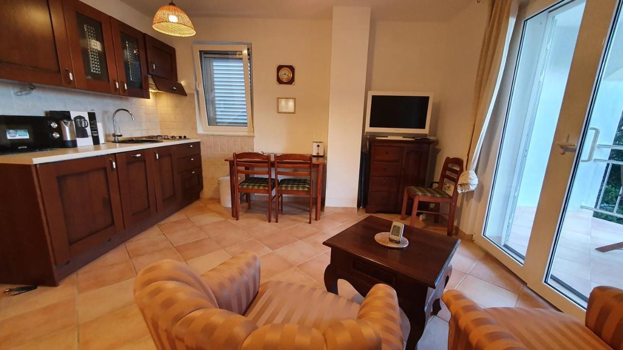 Sea Side Apartments 4* Novi Vinodolski Exterior foto